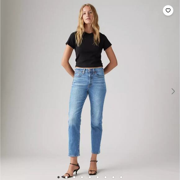 Levis Premium Wedgie Straight Fit Jeans Blue Light Wash High Rise Womemns 25 - Picture 8 of 9